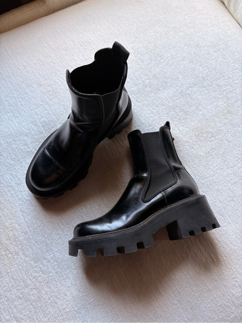 Zara Black Chunky Chelsea Combat Boots